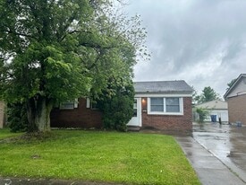 1867 Alvason Ave in Columbus, OH - Building Photo