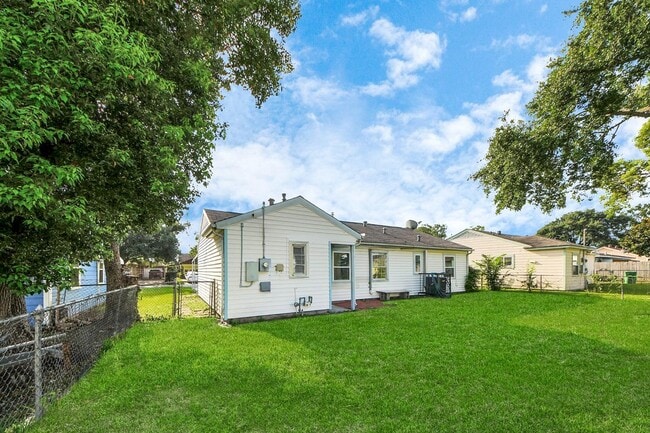 property at 2919 Elser St