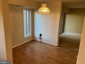 16 Silverwood Cir, Unit 9 in Annapolis, MD - Building Photo - Building Photo