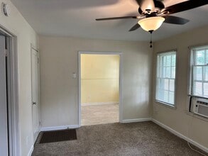 1202 E Clark St in Wichita, KS - Building Photo - Building Photo
