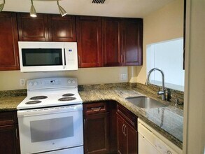 10781 Cleary Blvd in Plantation, FL - Building Photo - Building Photo