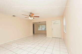 8328 Cristobal Cir in Orlando, FL - Building Photo - Building Photo