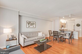 616 E St NW, Unit 321 in Washington, DC - Building Photo - Building Photo