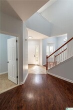 835 Spring White Dr in Breinigsville, PA - Building Photo - Building Photo