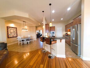 5769 Desert Mirage Dr in Sparks, NV - Foto de edificio - Building Photo