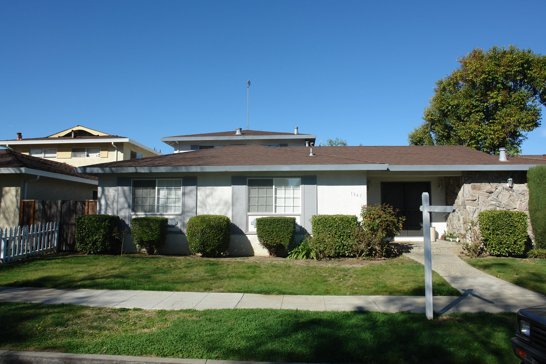 1347 Lexington Dr in San Jose, CA - Building Photo