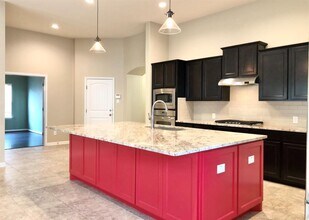 130 Middle Creek Dr in Buda, TX - Building Photo - Building Photo
