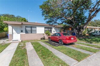 6030 NW 8th Ave in Miami, FL - Building Photo - Building Photo