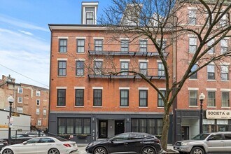 471 Hanover St in Boston, MA - Building Photo - Building Photo