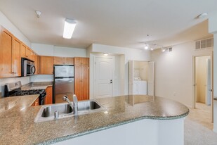 Windsor Lofts at Universal City in Studio City, CA - Building Photo