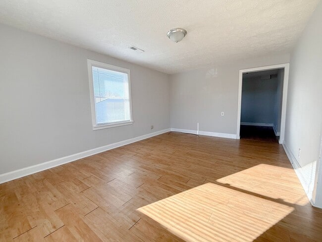 1700 E Spring St in Cookeville, TN - Building Photo - Building Photo