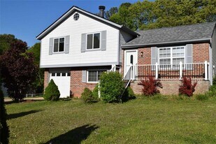 2805 Pine Meadow Dr in Marietta, GA - Building Photo