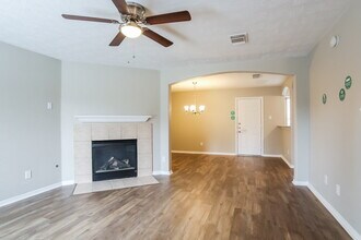 26614 Cypresswood Dr in Spring, TX - Building Photo - Building Photo