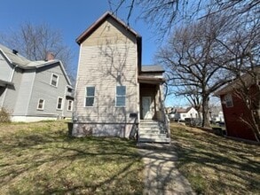 511 E Illinois Ave in Peoria, IL - Building Photo - Building Photo