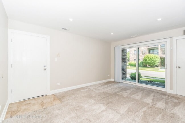 9119 Lincoln Ct in Orland Park, IL - Building Photo - Building Photo