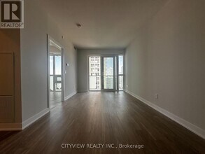 430-2430 Square One Dr in Mississauga, ON - Building Photo - Building Photo