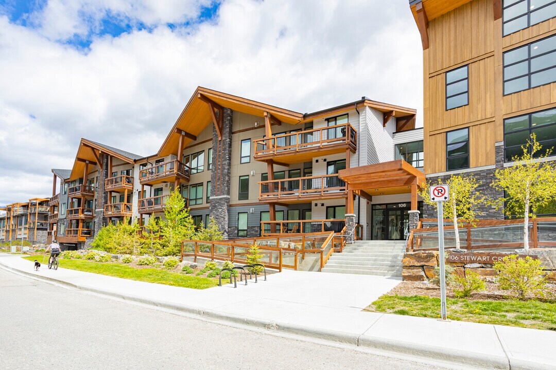 106 Stewart Creek Rise in Canmore, AB - Building Photo