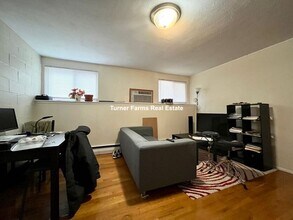 108 Perkins St, Unit 4F in Boston, MA - Foto de edificio - Building Photo