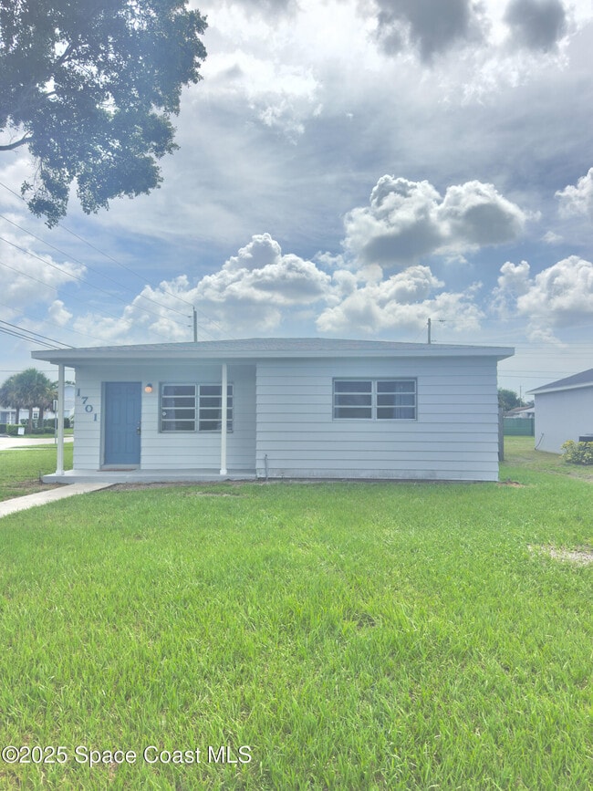 property at 1701 Elizabeth St