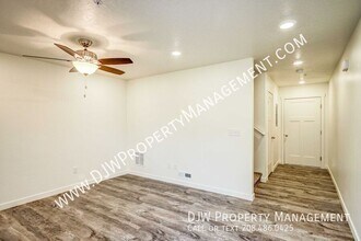 3715 N Centrepoint Way in Meridian, ID - Building Photo - Building Photo