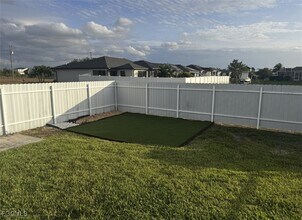 1923 NW 10th Ave in Cape Coral, FL - Building Photo - Building Photo