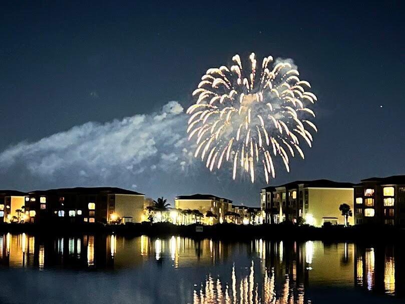 323 Leeward Ln in Fort Pierce, FL - Building Photo