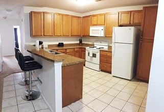 Taylor Bend Apartments in Chesapeake, VA - Building Photo - Building Photo