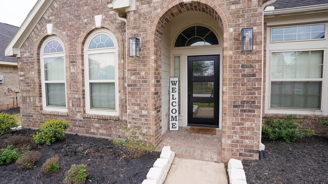 property at 2109 Mooncrest Dr