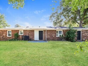 255 Oak Lake Dr in Augusta, GA - Building Photo - Building Photo
