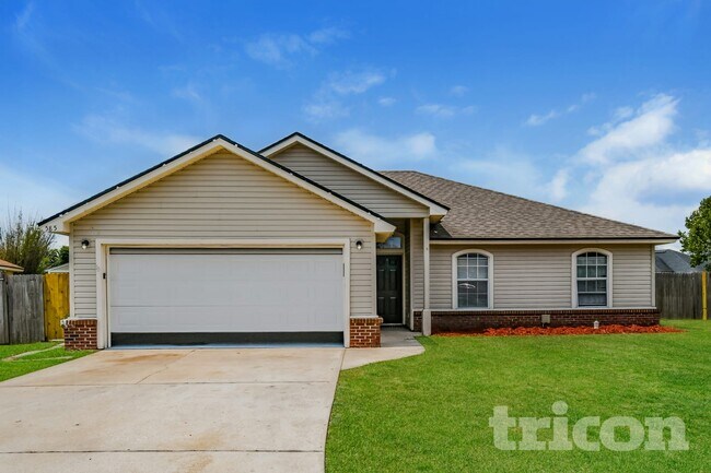 585 Fallen Timbers Dr in Orange Park, FL - Building Photo - Building Photo