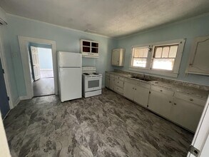 210 Marne St in Lafayette, LA - Building Photo - Building Photo