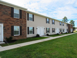 Jacobs Crossing in Thurman, OH - Building Photo - Building Photo