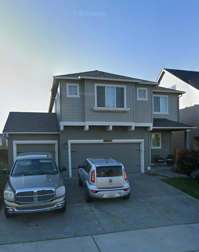 property at 18908 106th Ave Ct E