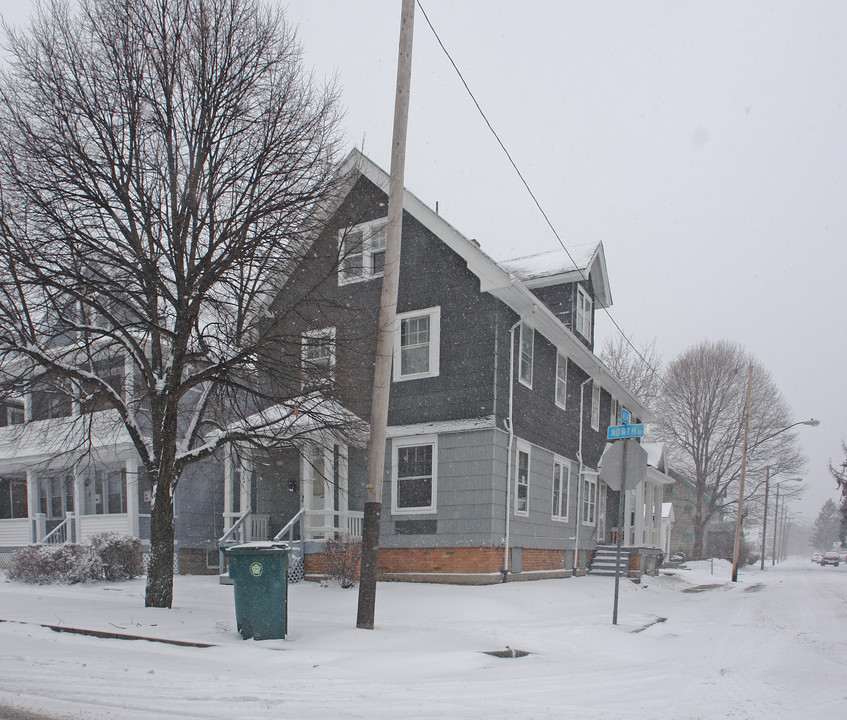 1321 North St in Rochester, NY - Building Photo