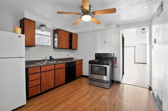 4034 Murray Ave in Pittsburgh, PA - Building Photo - Building Photo