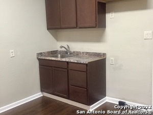 2011 S San Jacinto St in San Antonio, TX - Foto de edificio - Building Photo