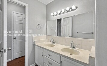 19200 E Ponca Terrace in Independence, MO - Building Photo - Building Photo