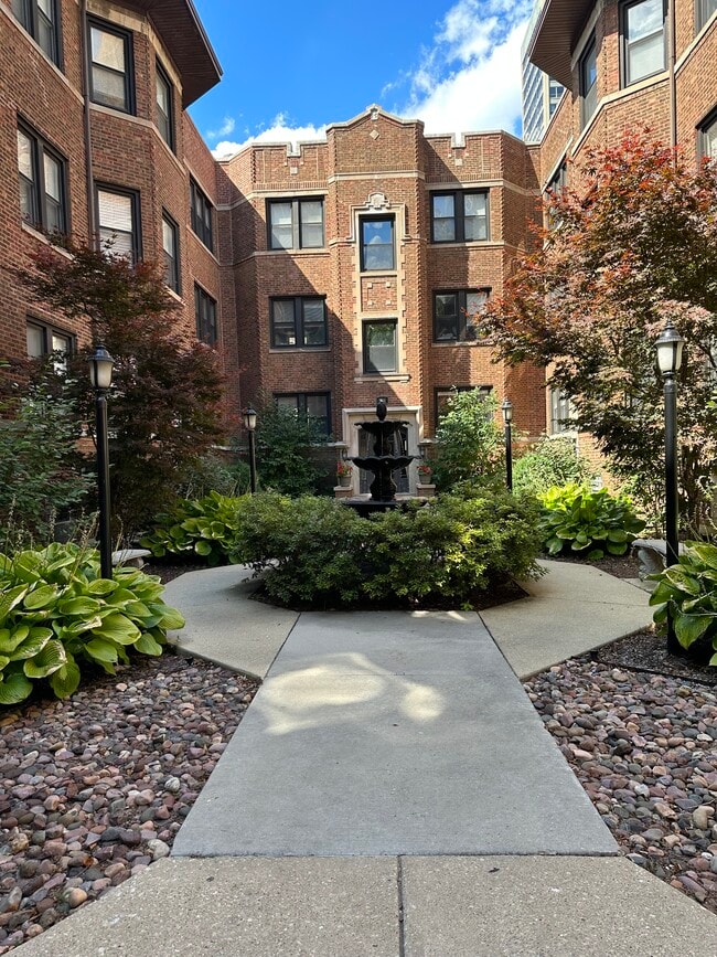 property at 528 W Cornelia Ave