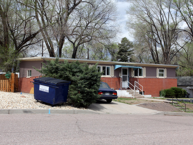 1602 S Wahsatch Ave in Colorado Springs, CO - Foto de edificio - Building Photo