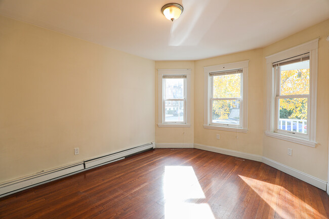 19 Claymoss Rd, Unit 1 in Boston, MA - Building Photo - Building Photo