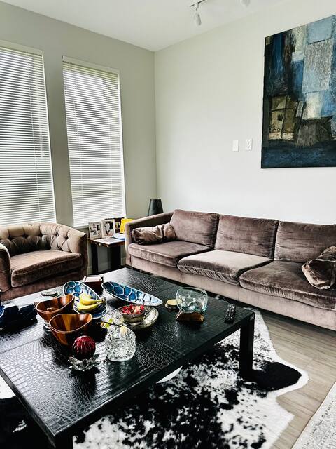 property at 2651 Library Ln