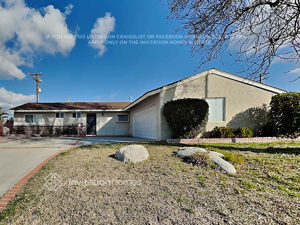 1621 Spence St in Simi Valley, CA - Building Photo