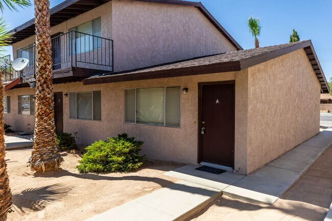 645 E Ridgecrest Blvd, Unit 645 E Ridgecrest Blvd - Apt A in Ridgecrest, CA - Building Photo - Building Photo