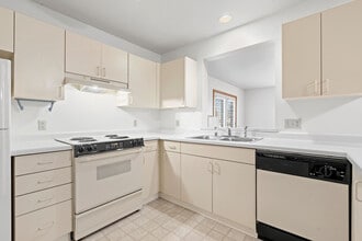 Hawthorne Senior Apartments in Waterloo, WI - Building Photo - Building Photo