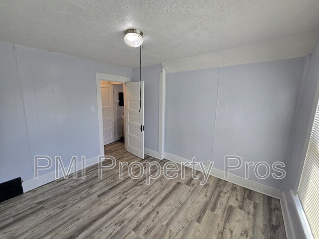 2509 N Buffum St in Milwaukee, WI - Building Photo - Building Photo