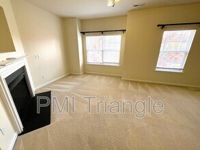 316 Linden Park Ln in Cary, NC - Building Photo - Building Photo