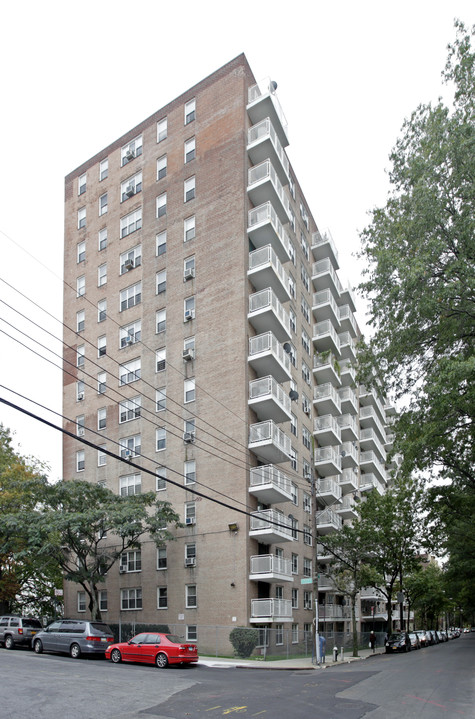 Parkside Apartments in Bronx, NY - Building Photo