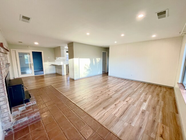 9733 Hidden Ln, Unit Home in Palo Cedro, CA - Building Photo - Building Photo