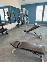 Tailor Apartments in Ft. Myers, FL - Building Photo