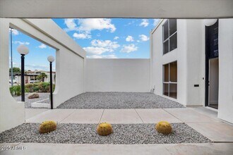 6814 N 72nd Pl in Scottsdale, AZ - Building Photo - Building Photo